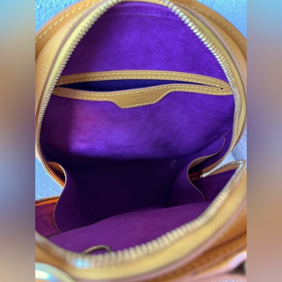 Authentic Louis Vuitton Vintage Epi Mabillon Backpack - Picture 6 of 7